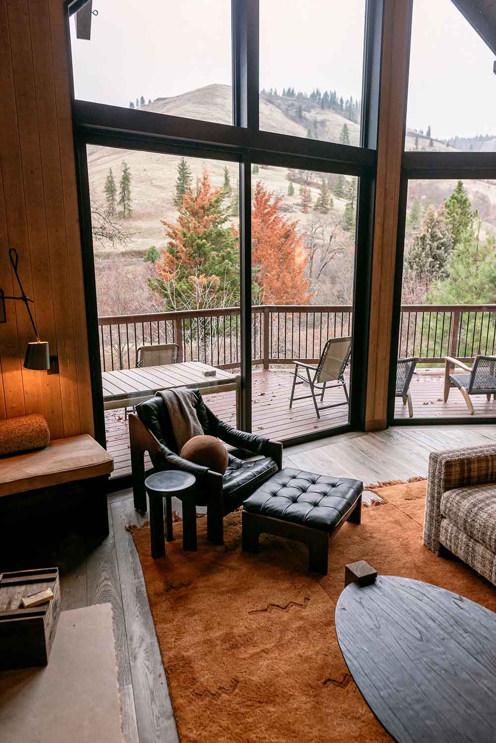 oregon-cabin-design-build-living-area
